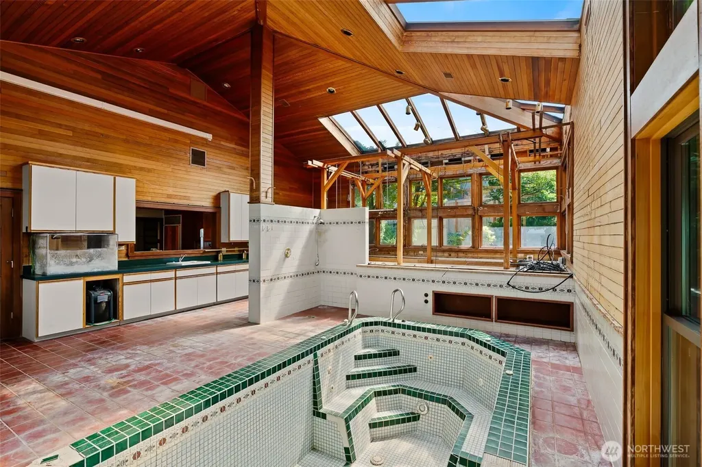 30 Silver Beach Drive Steilacoom WA 98388