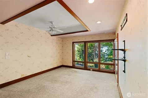 30 Silver Beach Drive Steilacoom WA 98388