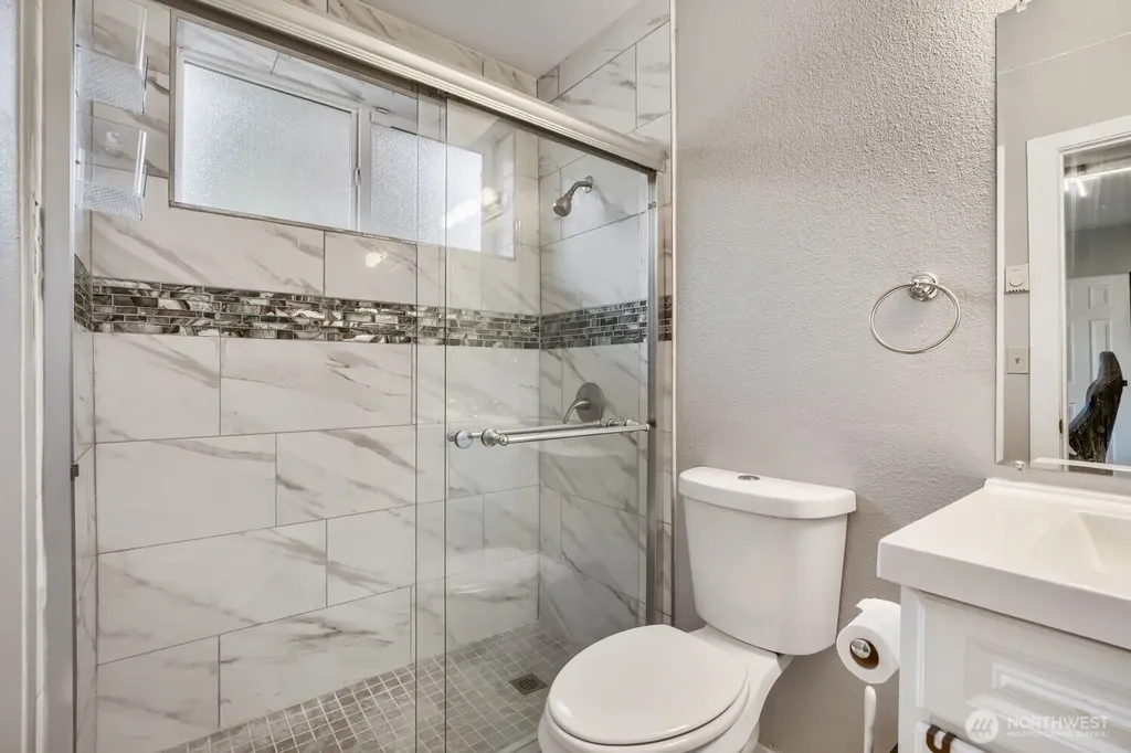 18608 SE 265th Street Covington WA 98042