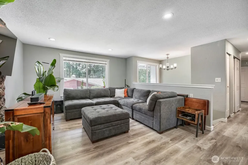18608 SE 265th Street Covington WA 98042