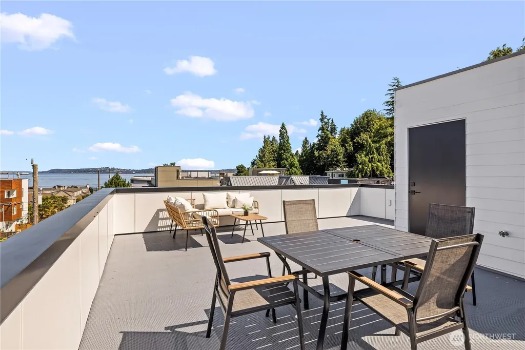2456 55th Avenue SW Seattle WA 98116