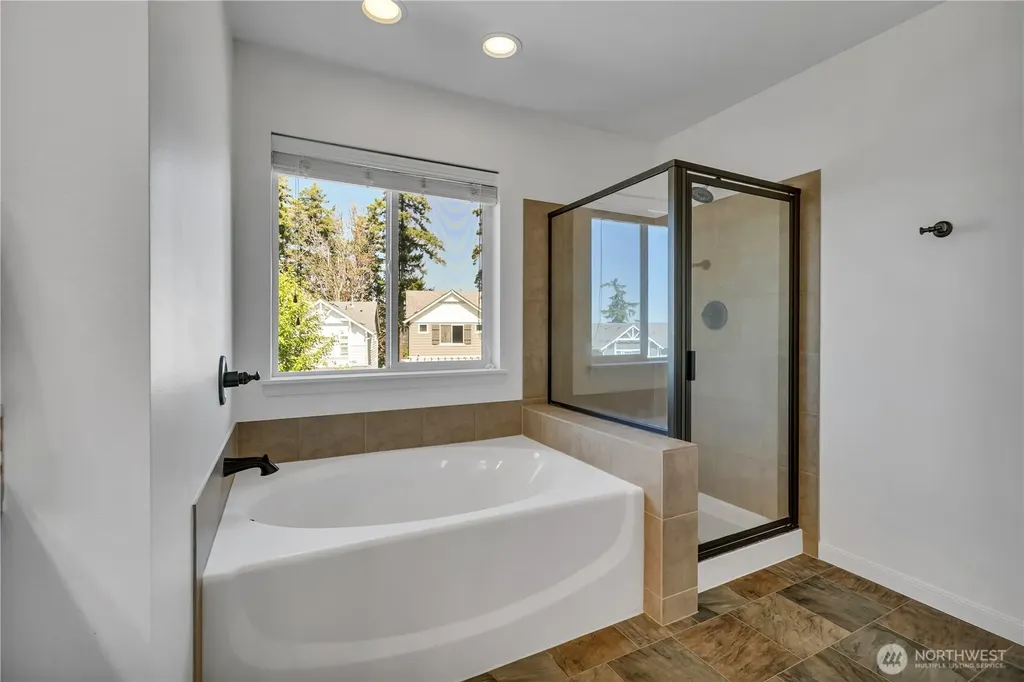 3924 Highlands Boulevard Puyallup WA 98372