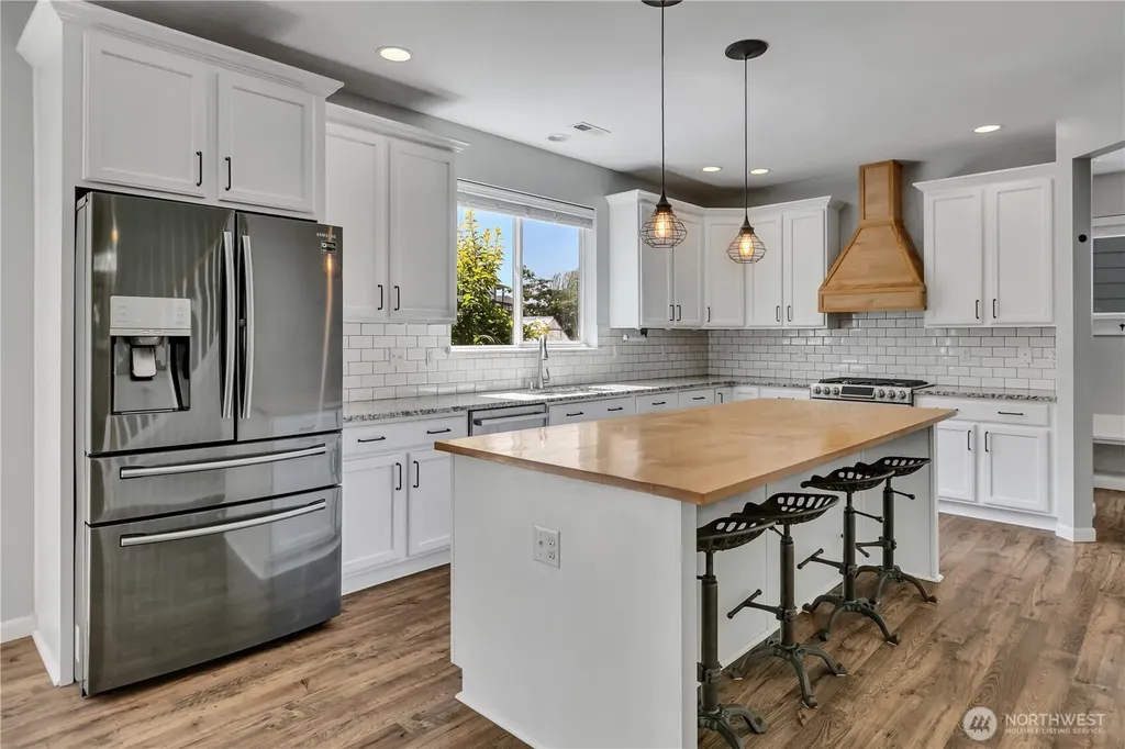 3924 Highlands Boulevard Puyallup WA 98372