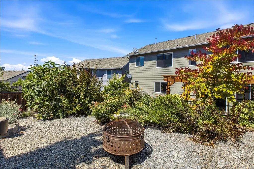 3924 Highlands Boulevard Puyallup WA 98372