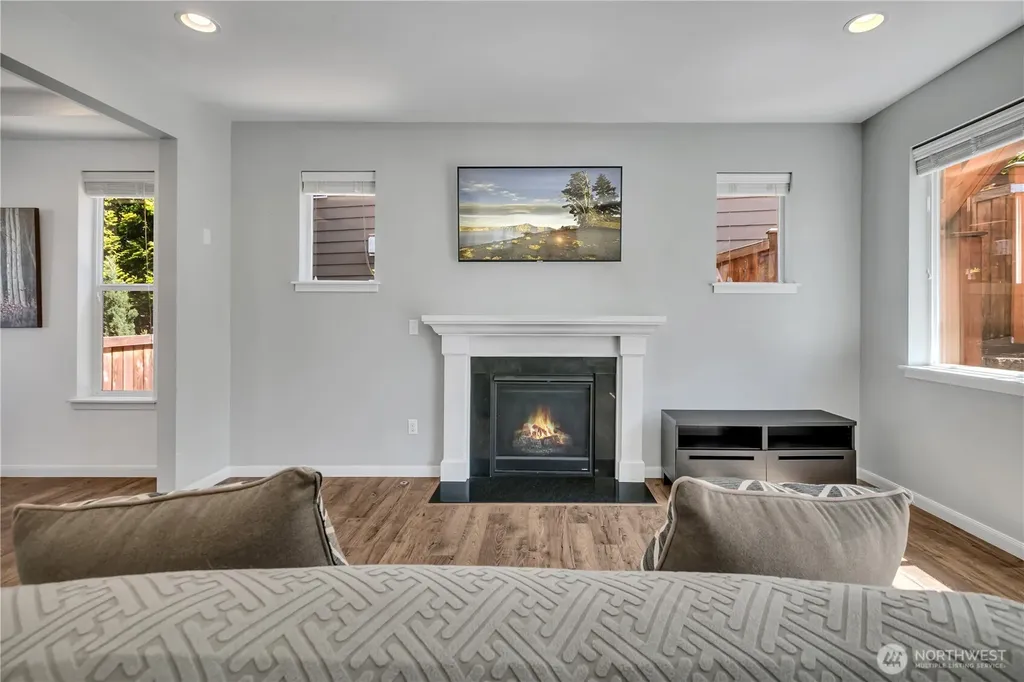 3924 Highlands Boulevard Puyallup WA 98372