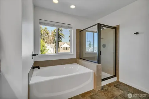 3924 Highlands Boulevard Puyallup WA 98372
