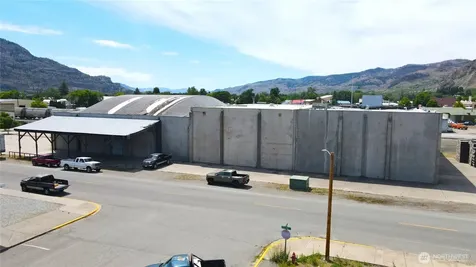 602 Appleway Street Oroville WA 98844