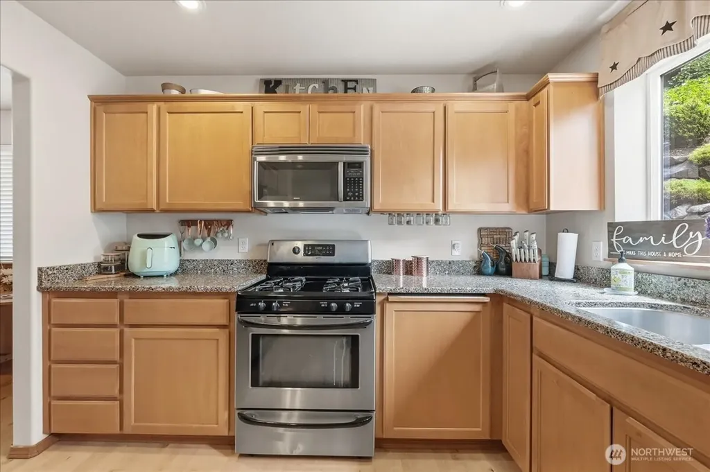 310 Fife Way Milton WA 98354