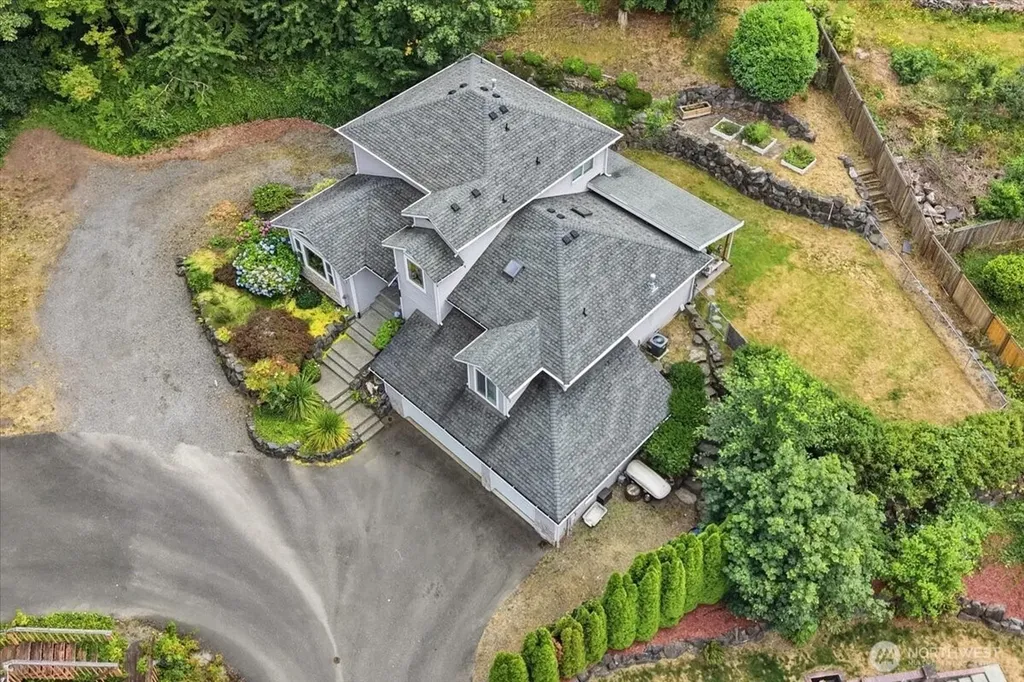 310 Fife Way Milton WA 98354