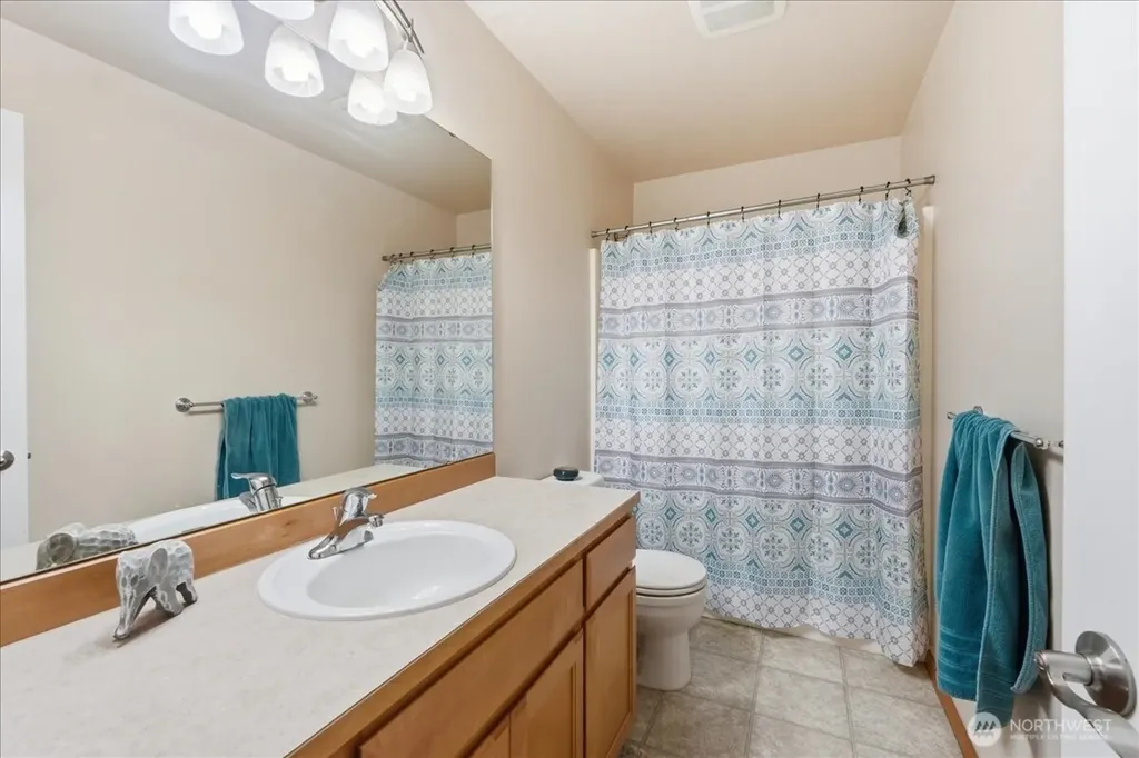 310 Fife Way Milton WA 98354