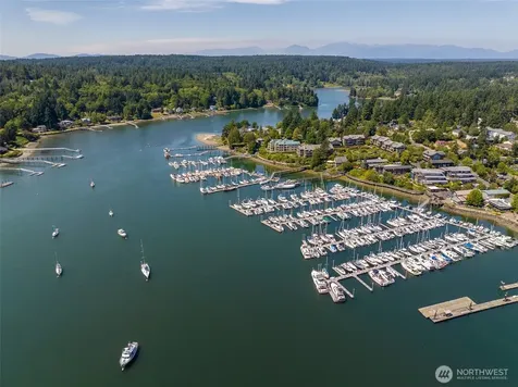 141 Parfitt Way SW Bainbridge Island WA 98110