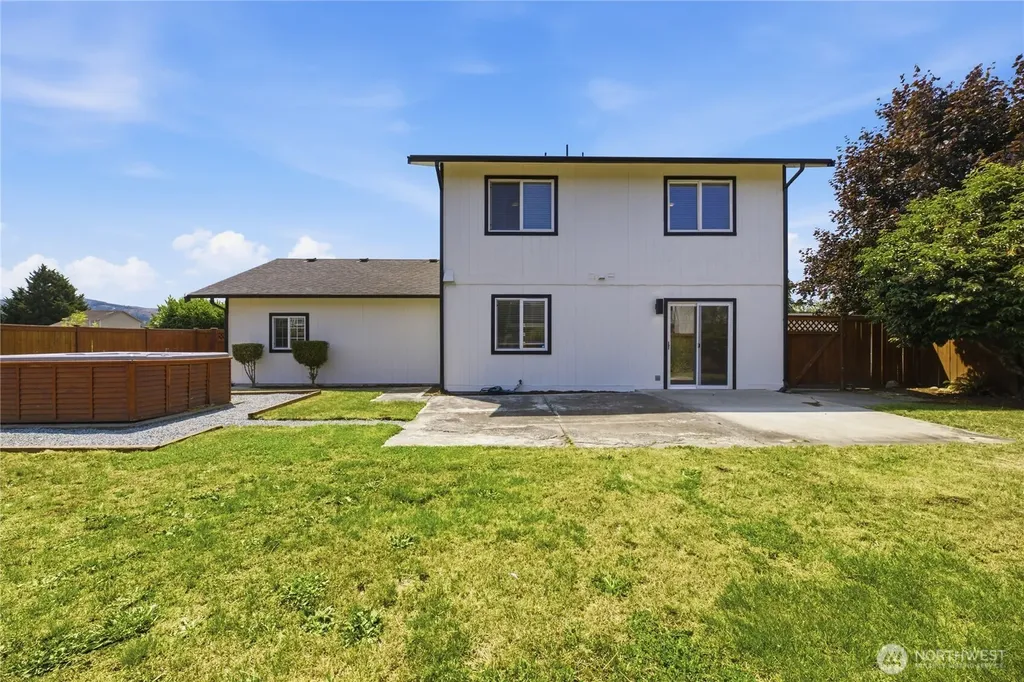 317 Icey Street SW Orting WA 98360