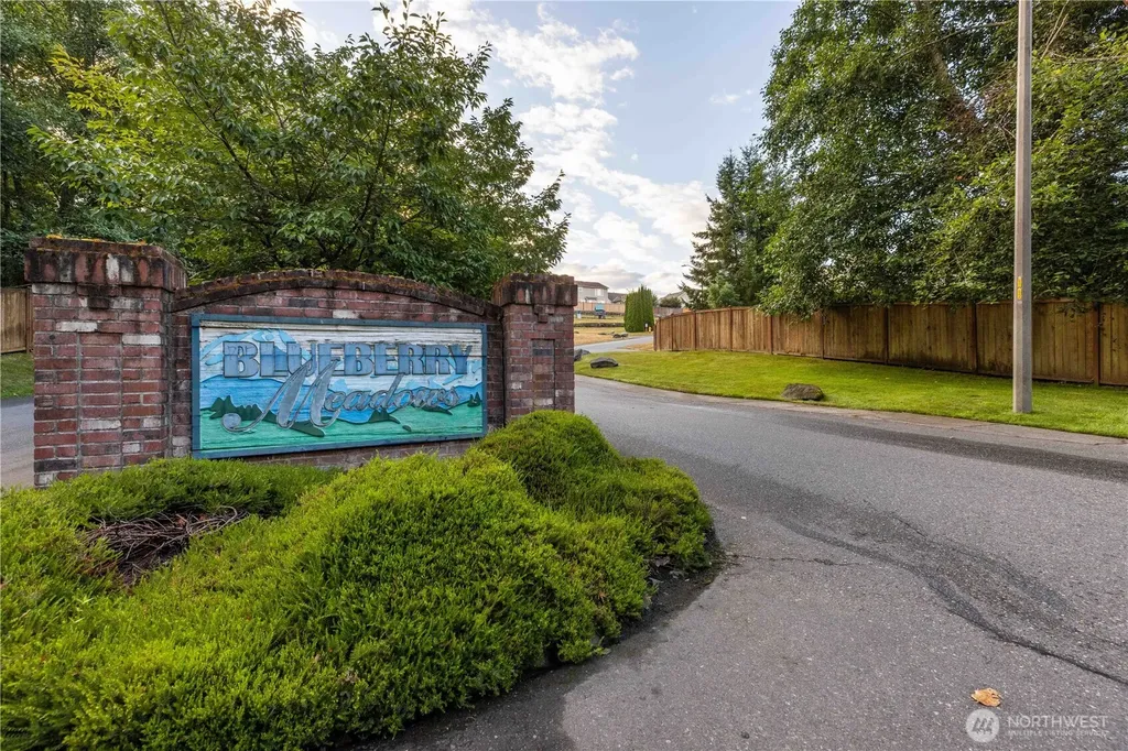 5776 Gateway Lane NE Bremerton WA 98311