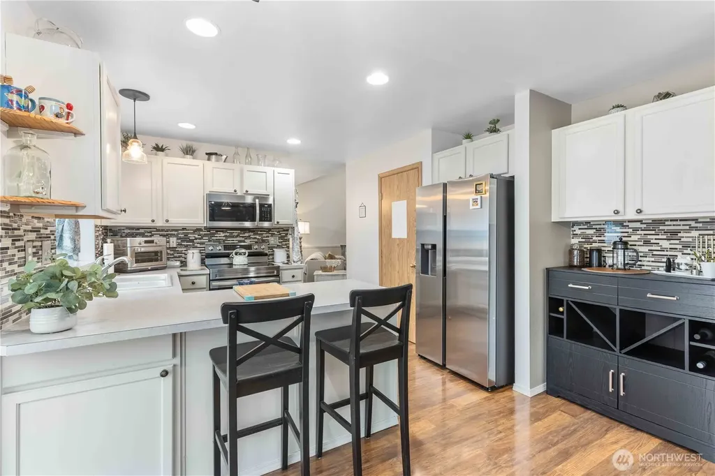 5776 Gateway Lane NE Bremerton WA 98311