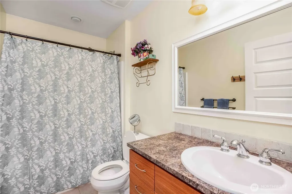 20851 Stottlemeyer Road NE Poulsbo WA 98370