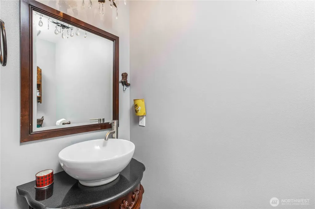 20851 Stottlemeyer Road NE Poulsbo WA 98370
