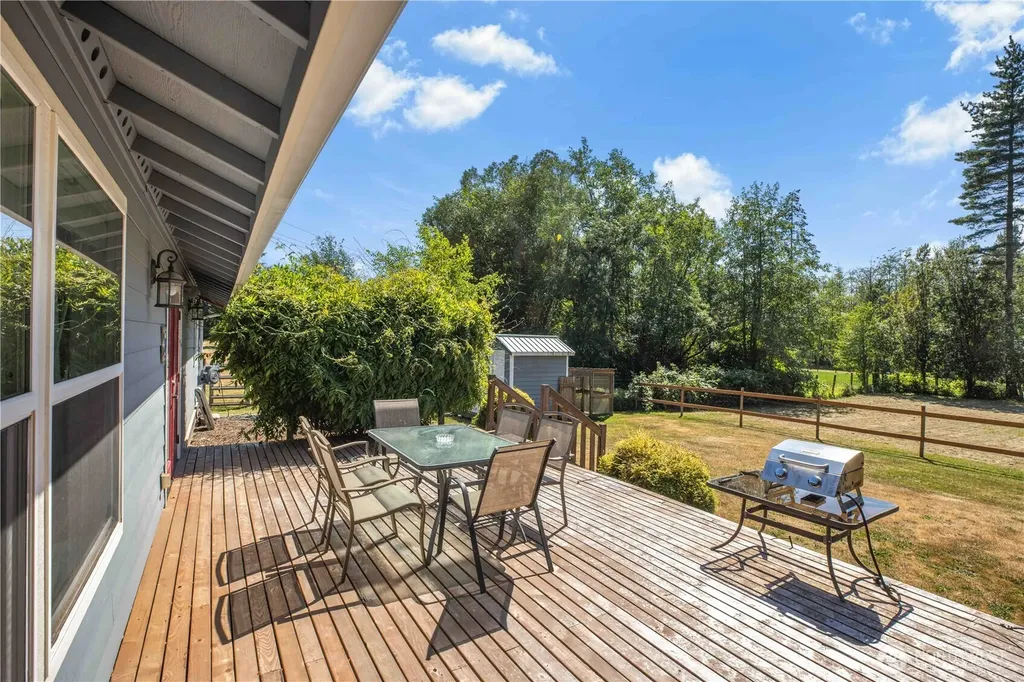 20851 Stottlemeyer Road NE Poulsbo WA 98370