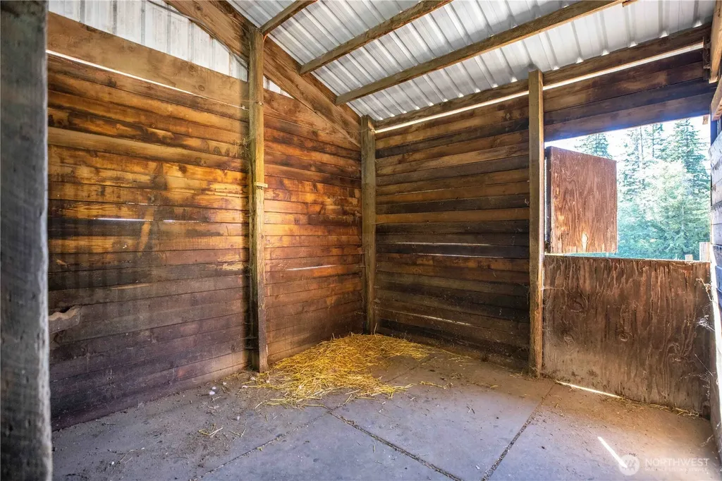 20851 Stottlemeyer Road NE Poulsbo WA 98370