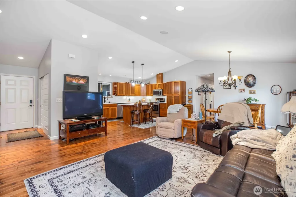 20851 Stottlemeyer Road NE Poulsbo WA 98370