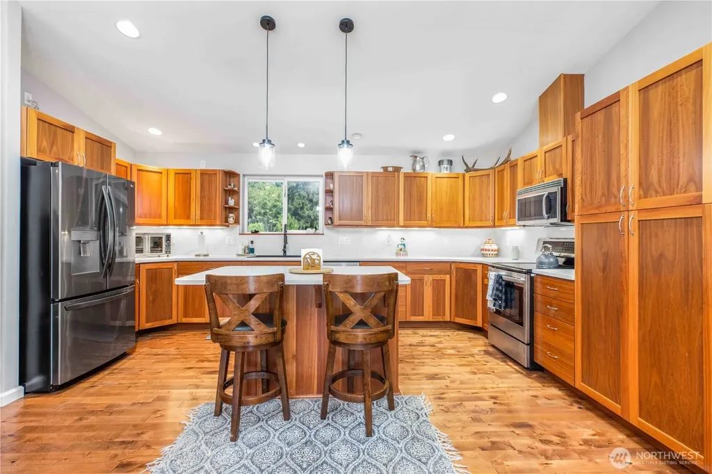 20851 Stottlemeyer Road NE Poulsbo WA 98370