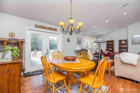 20851 Stottlemeyer Road NE Poulsbo WA 98370