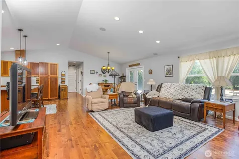 20851 Stottlemeyer Road NE Poulsbo WA 98370