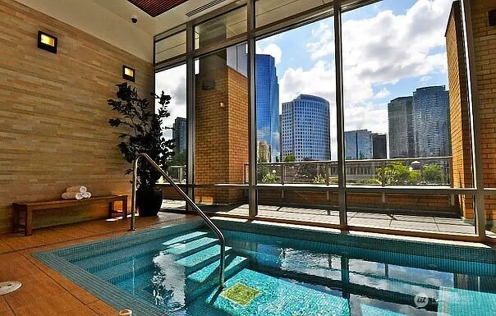 10650 NE 9th Place Bellevue WA 98004