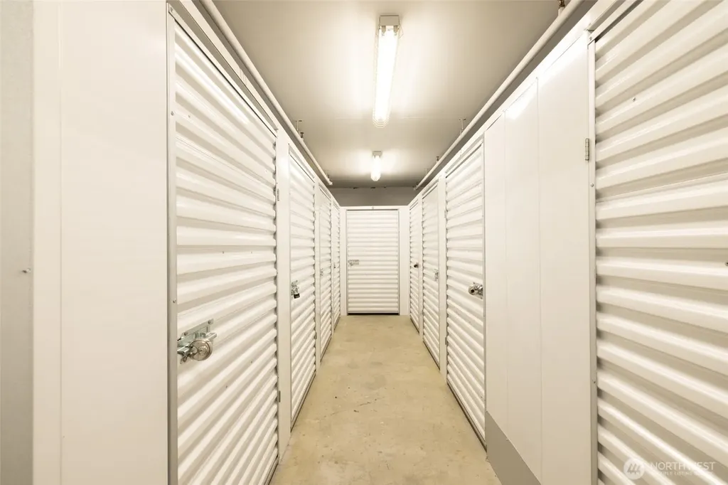 10650 NE 9th Place Bellevue WA 98004