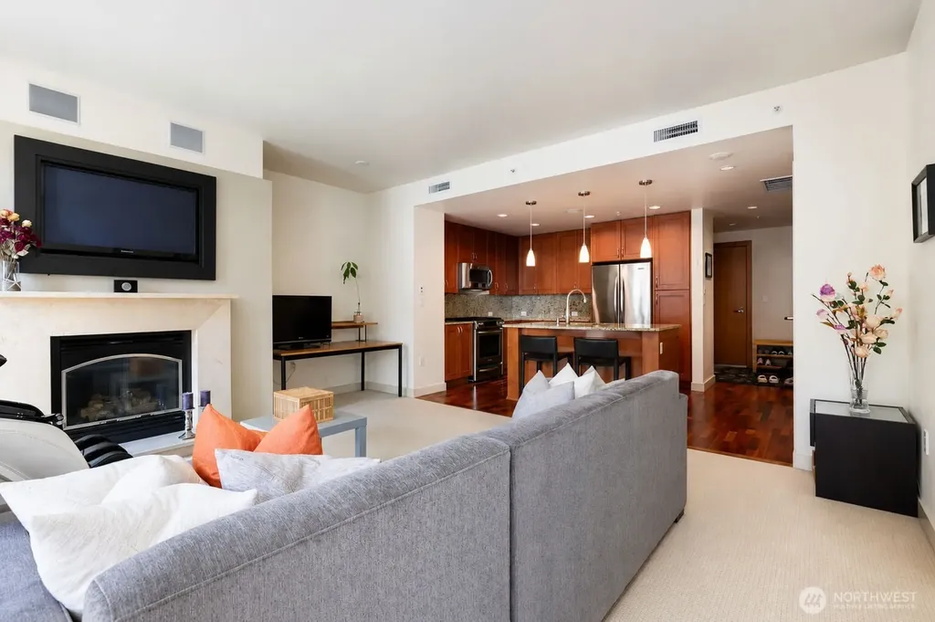10650 NE 9th Place Bellevue WA 98004