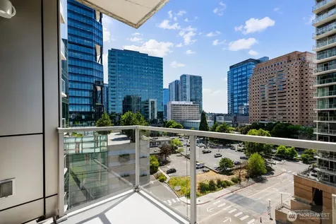 10650 NE 9th Place Bellevue WA 98004