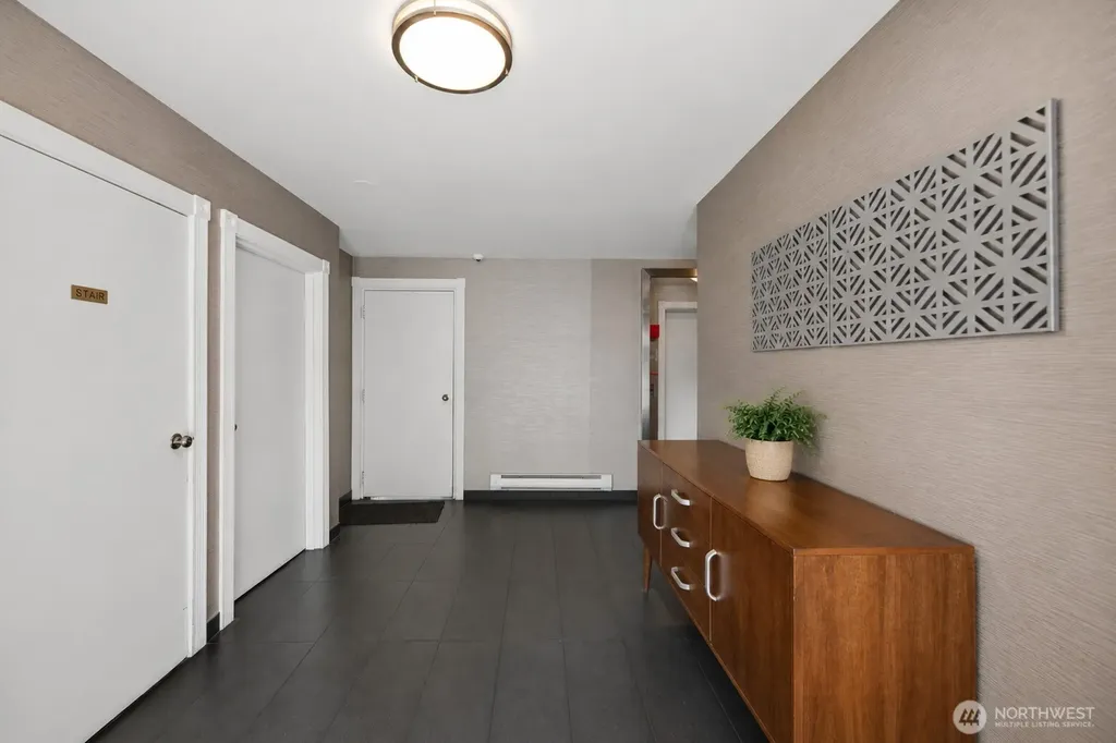 14300 32nd Avenue NE Seattle WA 98125