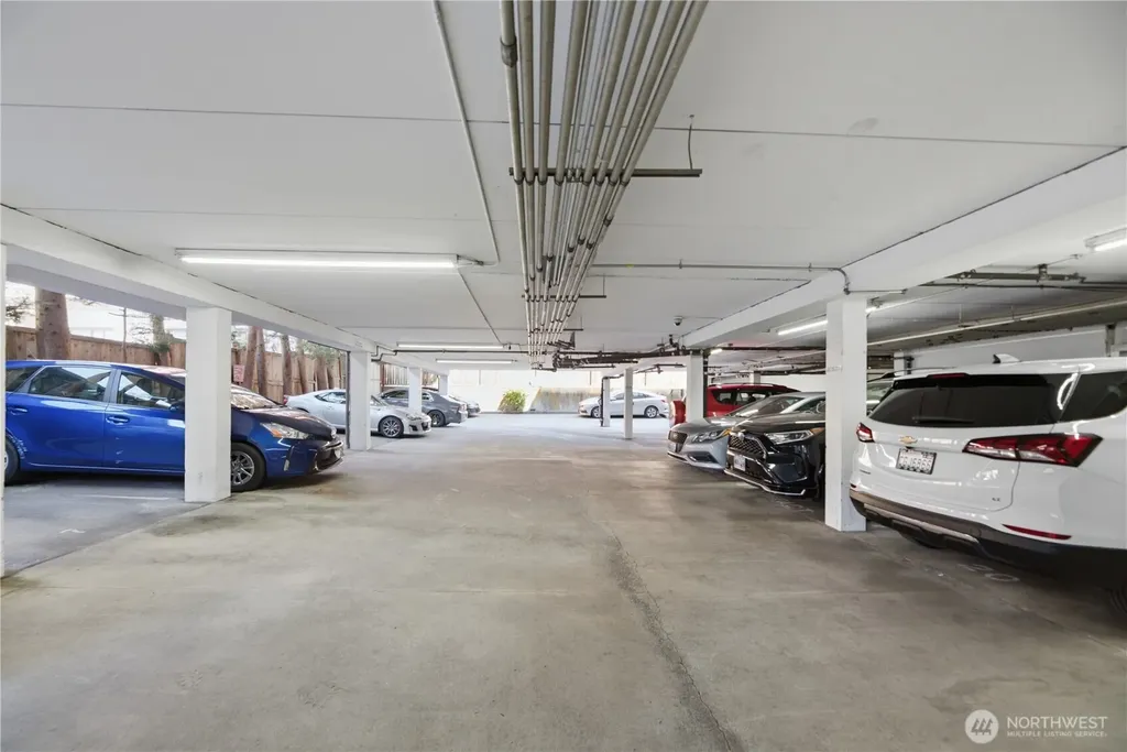 14300 32nd Avenue NE Seattle WA 98125