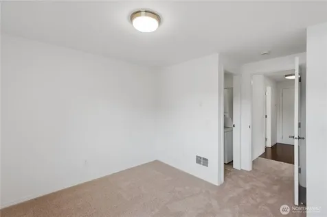 14300 32nd Avenue NE Seattle WA 98125