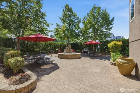 14300 32nd Avenue NE Seattle WA 98125