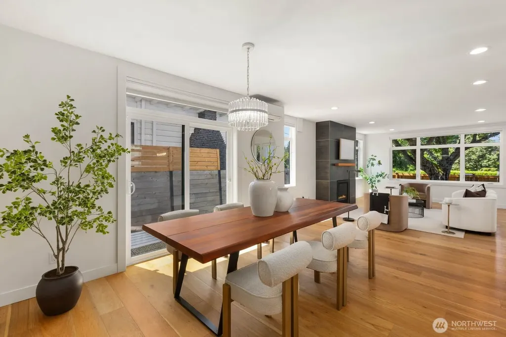 10240 40th Avenue SW Seattle WA 98146