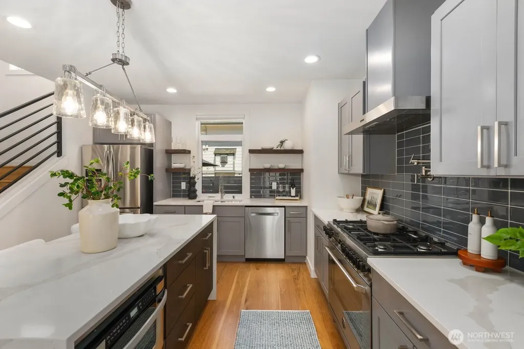 10240 40th Avenue SW Seattle WA 98146