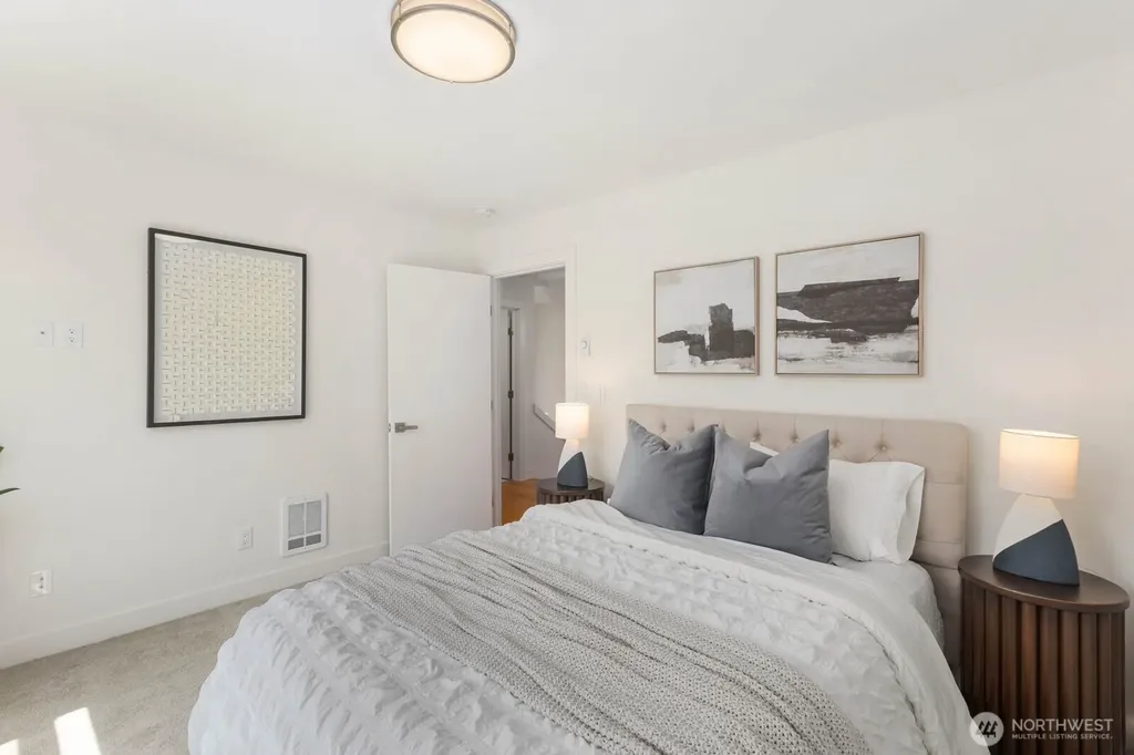 10240 40th Avenue SW Seattle WA 98146