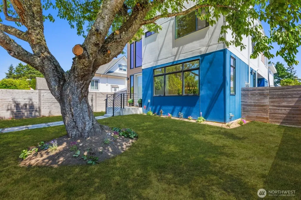 10240 40th Avenue SW Seattle WA 98146