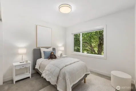 10240 40th Avenue SW Seattle WA 98146
