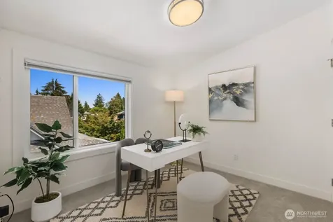 10240 40th Avenue SW Seattle WA 98146