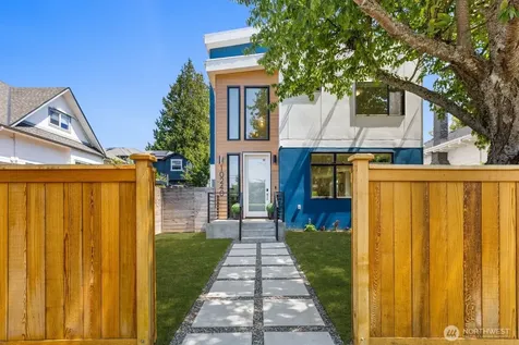 10240 40th Avenue SW Seattle WA 98146