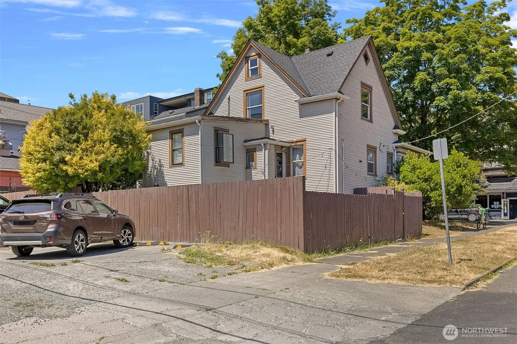 1225 E Jefferson Street Seattle WA 98122