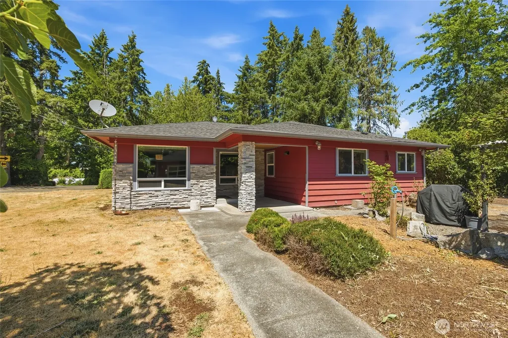 4766 Erlands Point Road NW Bremerton WA 98312
