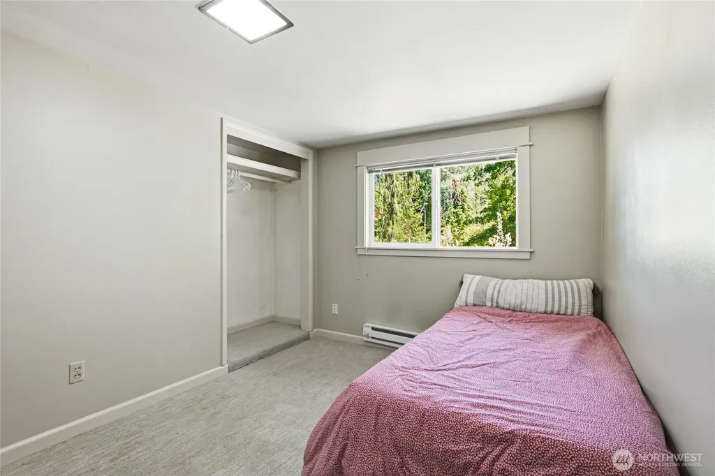 4766 Erlands Point Road NW Bremerton WA 98312