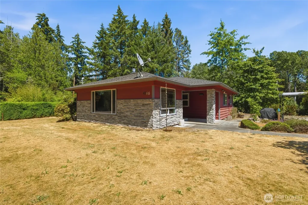 4766 Erlands Point Road NW Bremerton WA 98312