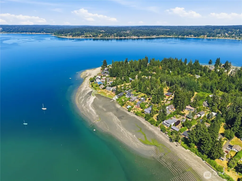 4766 Erlands Point Road NW Bremerton WA 98312