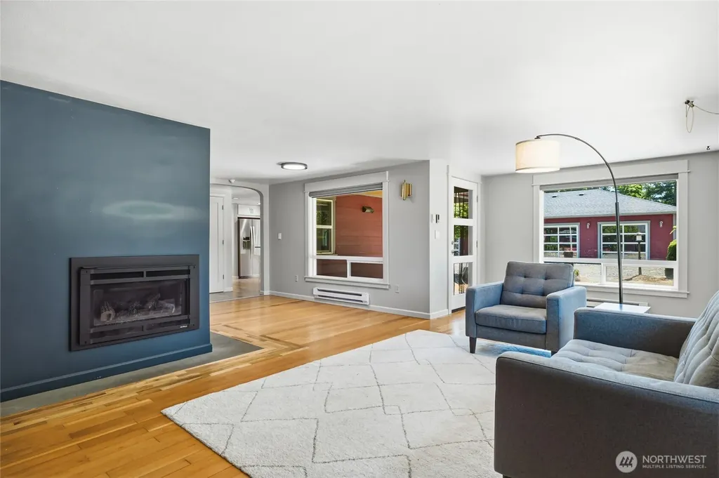 4766 Erlands Point Road NW Bremerton WA 98312