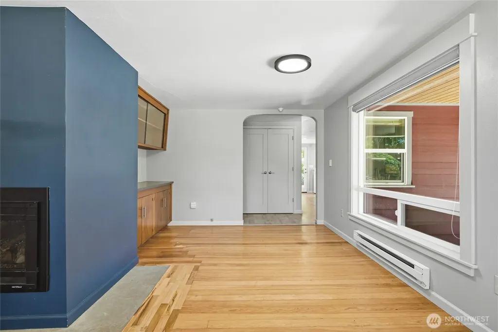 4766 Erlands Point Road NW Bremerton WA 98312