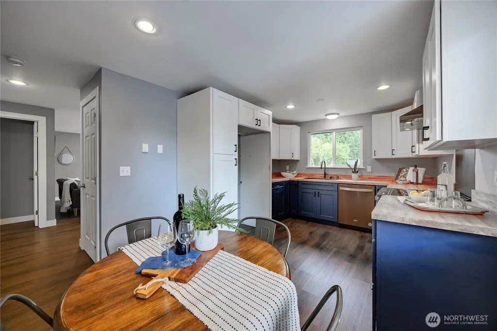 7080 E Cascade Court Port Orchard WA 98366