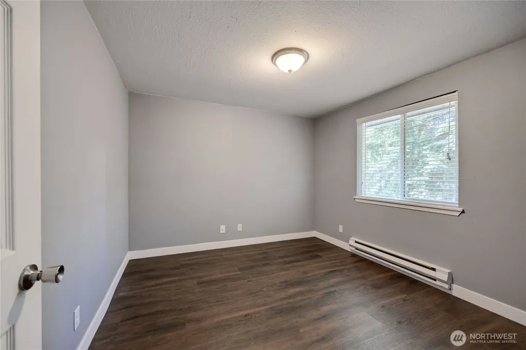 7080 E Cascade Court Port Orchard WA 98366